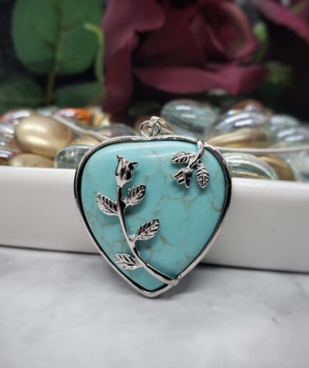 Turquoise Blooming Heart Pendant Stones